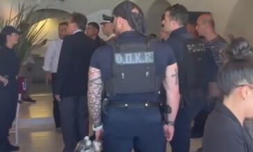 Μύκονος: Βίντεο-ντοκουμέντο από τη στιγμή που σφραγίζει η Αστυνομία το εστιατόριο Nammos Concept
