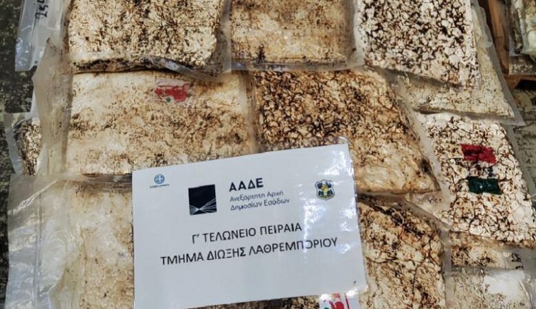 Φορτίο με 420 κιλά κοκαΐνη με λογότυπο ένα κόκκινο διαβολάκι εντόπισε η ΑΑΔΕ στον Πειραιά