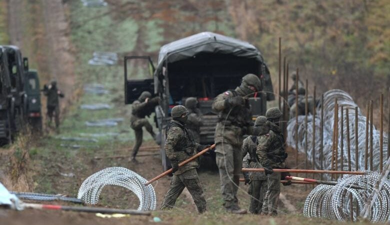 Η Λευκορωσία κατηγορεί τον πολωνικό στρατό για χρήση πυρών κατά μεταναστών