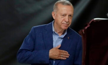 Θρίαμβος Ερντογάν στην Τουρκία – Ο «Σουλτάνος» άφησε πίσω του τον Κιλιτσντάρογλου