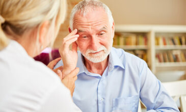 Ελπίδες για την καταπολέμηση του Αλτσχάιμερ: Νέο φάρμακο επιβράδυνε την εξέλιξη της νόσου κατά 35%