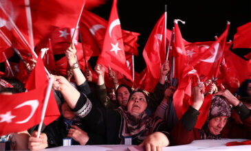 Τουρκία: Κοντά σε ιστορικά χαμηλά η τουρκική λίρα μετά τη νίκη του Ερντογάν