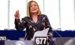 Άρση ασυλίας της Μαρίας Σπυράκη αποφάσισε το Ευρωπαϊκό Κοινοβούλιο