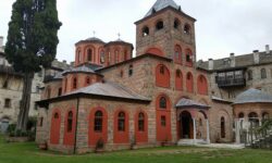 Δικηγόροι της Ιεράς Μονής Φιλοθέου Αγίου Όρους: «Συκοφαντίες οι σχέσεις του κόμματος Νίκη με το Άγιον Όρος – Διαψεύδουμε τα δημοσίευμα»