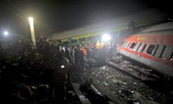 Σιδηροδρομικό δυστύχημα στην Ινδία: «Εντοπίστηκαν τα αίτια και οι υπεύθυνοι της τραγωδίας»