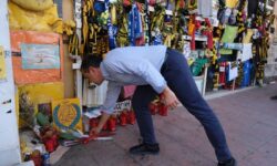 Τσίπρας: Το σημείο όπου δολοφονήθηκε ο Άλκης Καμπανός επισκέφθηκε ο πρόεδρος του ΣΥΡΙΖΑ