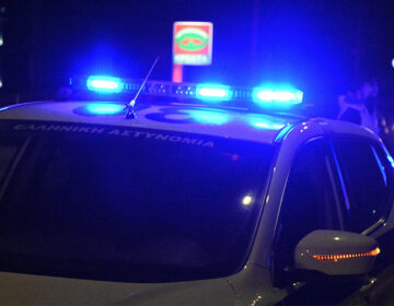 Άγνωστος λήστεψε δύο πρακτορεία τυχερών παιχνιδιών στο Περιστέρι