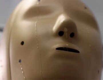«ANDI», το ρομπότ που αναπνέει, τρέμει από το κρύο και ιδρώνει σαν άνθρωπος – Δείτε βίντεο