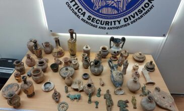 Δεκάδες αρχαία αντικείμενα βρέθηκαν «πεταμένα» σε δασική περιοχή της Πάρνηθας
