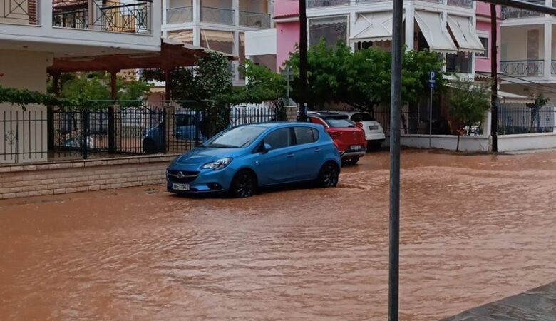 Χαλκιδική: Καταστροφές και προβλήματα στο οδικό δίκτυο λόγω της ισχυρής βροχόπτωσης
