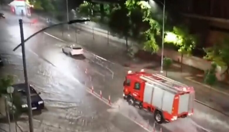 Πλημμύρες από την κακοκαιρία στη Θεσσαλονίκη – Πού θα είναι έντονα σήμερα τα φαινόμενα