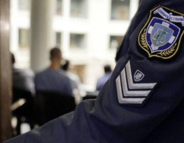 Αστυνομικός καταδικάστηκε σε 8μηνη φυλάκιση για ενδοοικογενειακή απειλή στη Θεσσαλονίκη