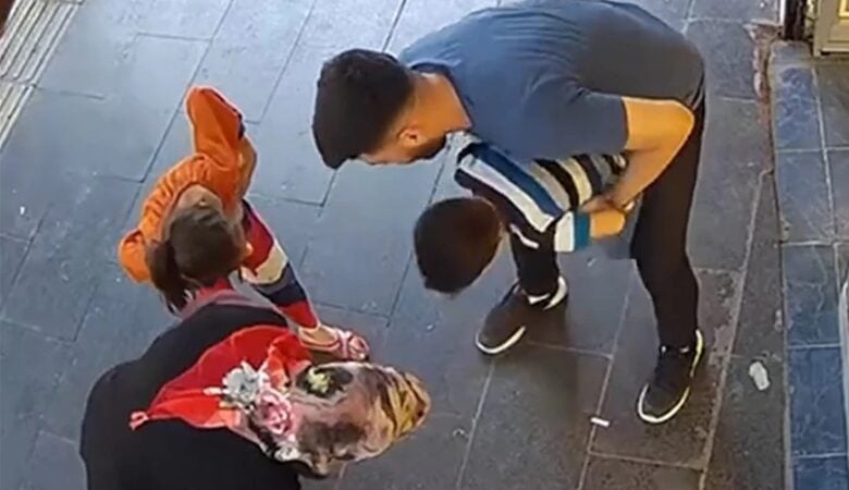 Τουρκία: Δραματική διάσωση ενός 5χρονου που πνιγόταν από ένα κομμάτι ζάχαρης – Δείτε βίντεο