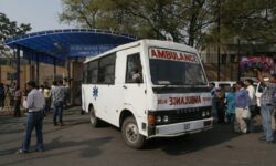 Μαχητικό αεροσκάφος της Ινδίας συνετρίβη έξω από φοιτητικό ξενώνα στο Ρατζαστάν