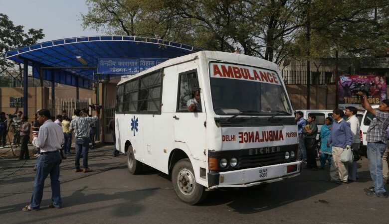 Ινδία: Δώδεκα νεκροί σε μετωπική σύγκρουση λεωφορείων