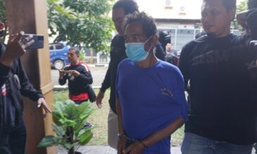Σοκ στην Ινδονησία: Αιμομίκτης πατέρας βίαζε την κόρη του και δολοφόνησε τα 7 μωρά που γέννησε