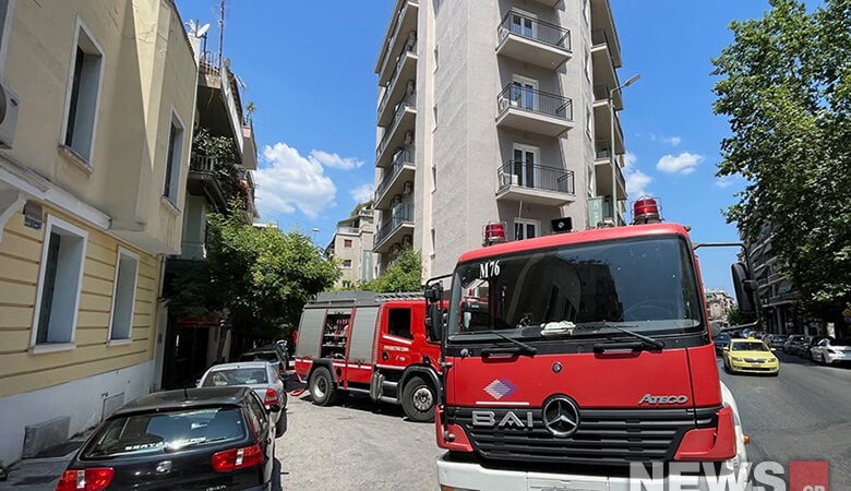 Φωτιά σε εγκαταλελειμμένο σπίτι στο κέντρο της Αθήνας