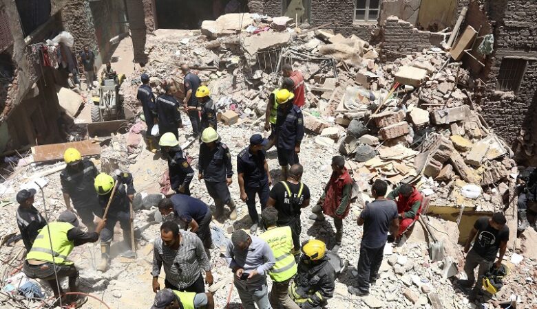 Αίγυπτος: Πολύνεκρη κατάρρευση πενταώροφου κτιρίου στο Κάιρο