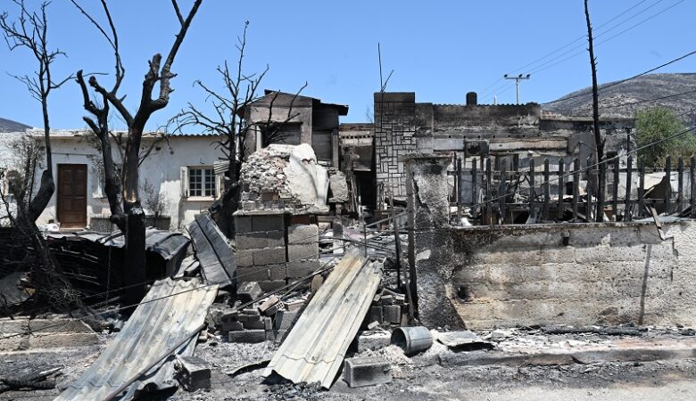 ΣΥΡΙΖΑ: Στις πυρόπληκτες περιοχές του δήμου Σαρωνικού θα βρεθεί αύριο κλιμάκιο του κόμματος