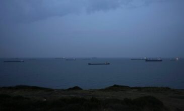 Ουκρανία: Εμπορικό πλοίο φορτωμένο με σιτηρά χτύπησε σε θαλάσσια νάρκη και υπέστη μικρές ζημιές
