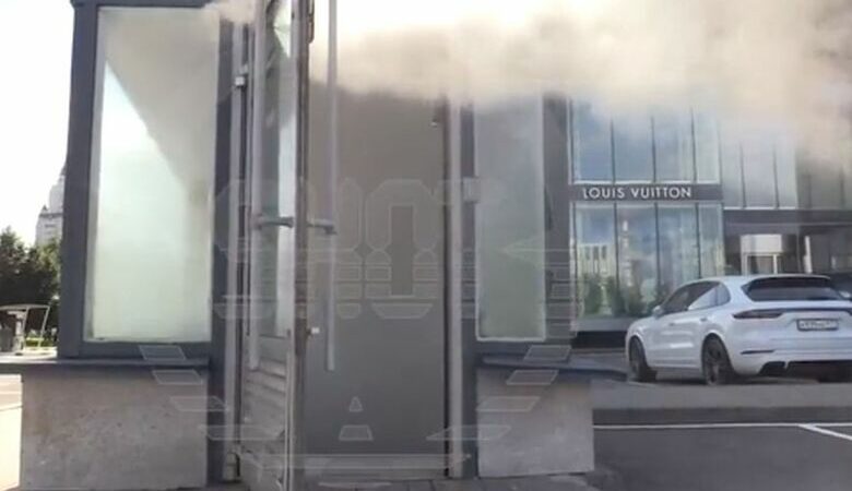Πανικός σε εμπορικό κέντρο στη Μόσχα – Τουλάχιστον 4 νεκροί από έκρηξη αγωγού θερμού νερού