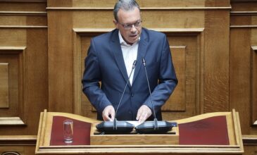 Βουλή: Τροπολογία του ΣΥΡΙΖΑ για τη διευκόλυνση των εποχικά εργαζομένων στην άσκηση του εκλογικού τους δικαιώματος