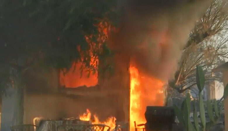 «Κόλαση» στη Ρόδο: Εκκενώνονται τα χωριά Μαλώνας και Μάσσαρη, μάχη να μη μπει η φωτιά σε Γεννάδι και Βάτι – Κάηκαν σπίτια στο Ασκληπιείο