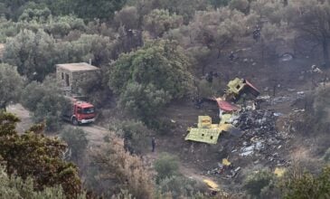 Συντριβή πυροσβεστικού αεροπλάνου στην Κάρυστο: Πώς έγινε η τραγωδία – Τα 5 μοιραία δευτερόλεπτα