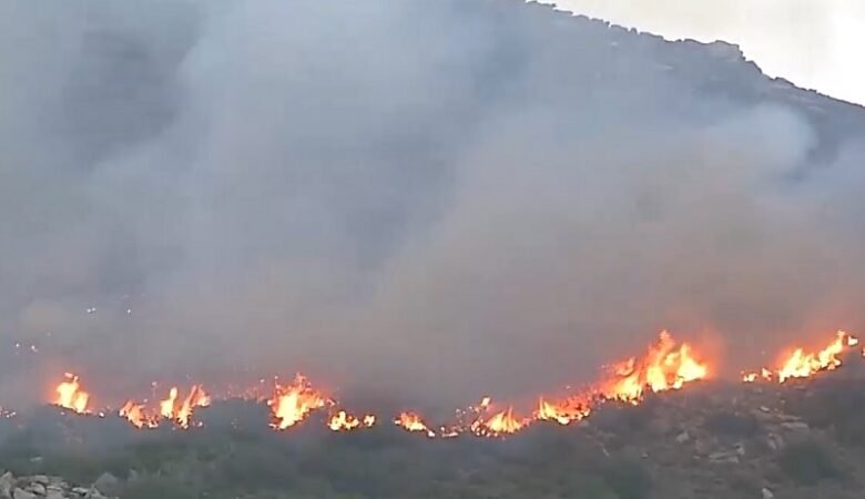 Μεγάλη φωτιά στην Εύβοια: Ανησυχία από την αναζωπύρωση στην περιοχή της Καρύστου