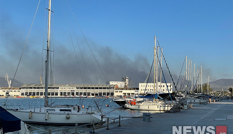 Φωτιά στη Μαγνησία: Μαύρισε ο ορίζοντας στο λιμάνι του Βόλου – Δείτε τις φωτογραφίες του News