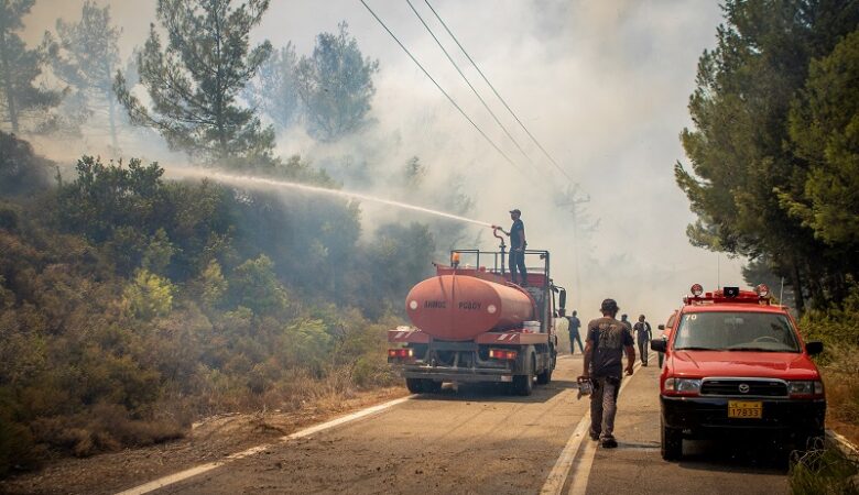 Μεσσηνία: Κεραυνός προκάλεσε φωτιά στο δάσος της Βασιλικής στον Ταΰγετο