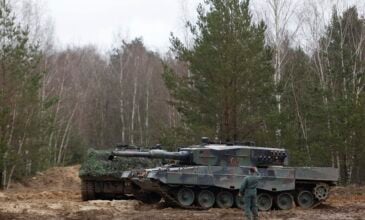 Η Πολωνία αυξάνει τις στρατιωτικές της δυνάμεις στα σύνορα με την Λευκορωσία