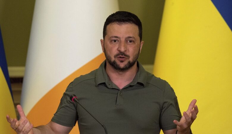 Ζελένσκι: Απορρίπτει τις επικρίσεις των Δυτικών –  «Τα ουκρανικά στρατεύματα προωθούνται εναντίον των ρωσικών δυνάμεων»