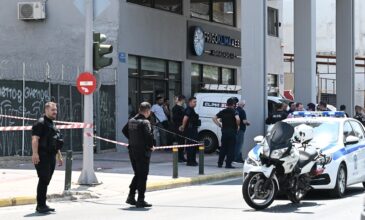 Ελεύθερος χωρίς περιοριστικούς όρους ο ειδικός φρουρός που πυροβόλησε τον ληστή τράπεζας στον Κολωνό