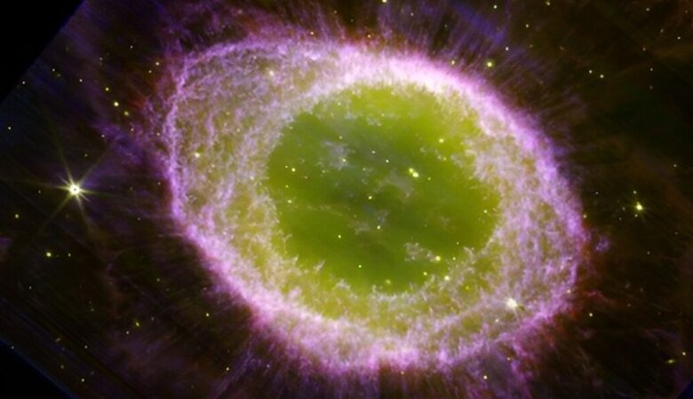 Εντυπωσιακές εικόνες από το θάνατο ενός μακρινού άστρου μέσα από το τηλεσκόπιο James Webb