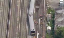 ΗΠΑ: Τρένο εκτροχιάστηκε σε προάστιο της Νέας Υόρκης – Τουλάχιστον επτά τραυματίες