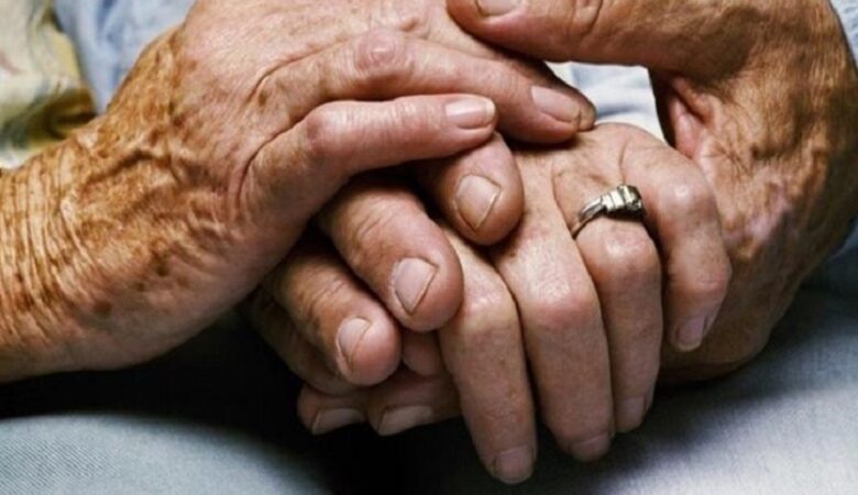 Ηλικιωμένο ζευγάρι «έφυγε» με διαφορά λίγων λεπτών στον Πύργο Ηλείας