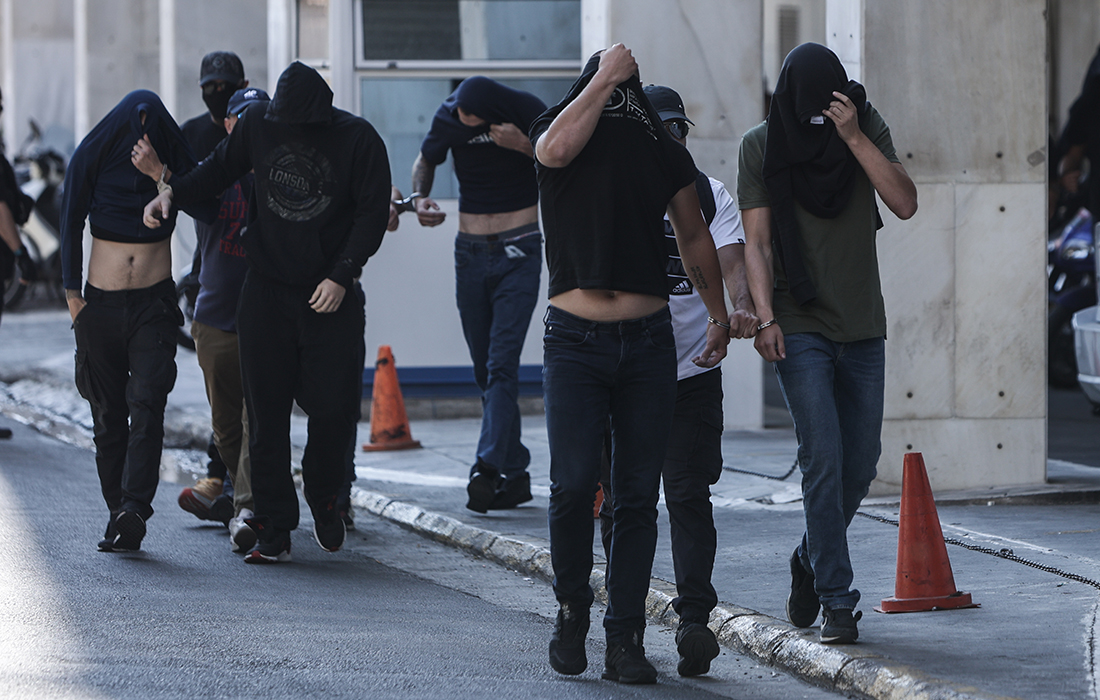 Δολοφονική επίθεση στη Νέα Φιλαδέλφεια: Προφυλακίστηκαν και οι 30 που απολογήθηκαν σε πρώτη φάση