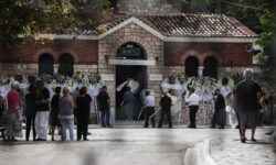 Ανείπωτος θρήνος στην κηδεία του 11χρονου γιου του Οδυσσέα Σταμούλη