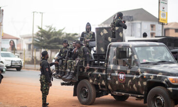 Νιγηρία: Συντριβή στρατιωτικού ελικοπτέρου μετά από πυρά εναντίον του
