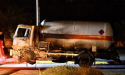 Aγανάκτηση από την πολύωρη ταλαιπωρία στην εθνική οδό Αθηνών-Κορίνθου – Οι εξηγήσεις και το χρονικό