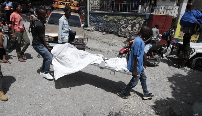 Αϊτή: Μακελειό με 30 νεκρούς σε συνοικία της πρωτεύουσας υπό πολιορκία συμμορίας
