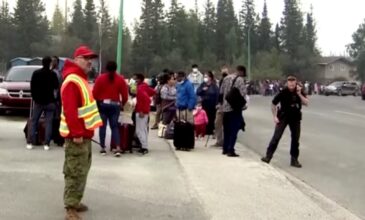 Καναδάς: Χιλιάδες άνθρωποι στον βορρά απομακρύνονται για να γλιτώσουν από τις πυρκαγιές