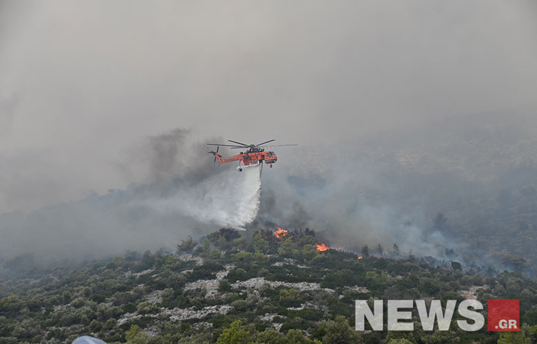 Φωτιά στην Πάρνηθα: Μαίνεται το πύρινο μέτωπο στους πρόποδες του εθνικού δρυμού – Δείτε εικόνες του News