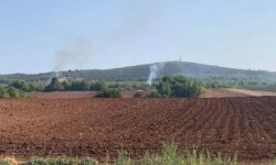 Φωτιά στον Αυλώνα: Οι αποκαλυπτικές φωτογραφίες που «δείχνουν» εμπρησμούς