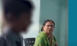 Δασκάλα στην Ινδία ζήτησε από τους μαθητές να χαστουκίσουν συμμαθητή τους επειδή είναι μουσουλμάνος