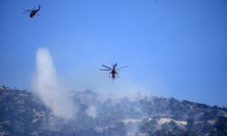 Μαίνεται για 10η ημέρα η φωτιά στον Έβρο – Δεν απειλούνται οικισμοί