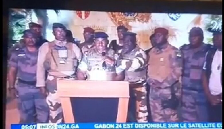 Στρατιωτικό πραξικόπημα στην Γκαμπόν – «Βάζουμε τέλος σε αυτό το καθεστώς»