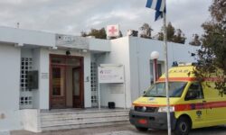 Ξεσπά ο πατέρας του 3χρονου που πνίγηκε στην Τήνο: «Δεν ενημέρωσε κανείς την παιδίατρο πως είναι επείγον περιστατικό»