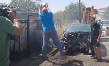 Στη «μάχη» με τις φλόγες με κουβάδες έπεσε ο Αχιλλέα Μπέος στη Νέα Ιωνία Βόλου – Δείτε βίντεο